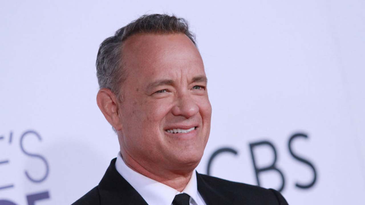 O Tom Hanks "αγόρασε" αυτοκίνητο στην Αντίπαρο και δεν θα ...