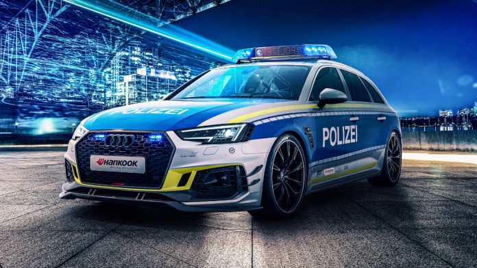 Audi RS4-R αστυνομία περιπολικό
