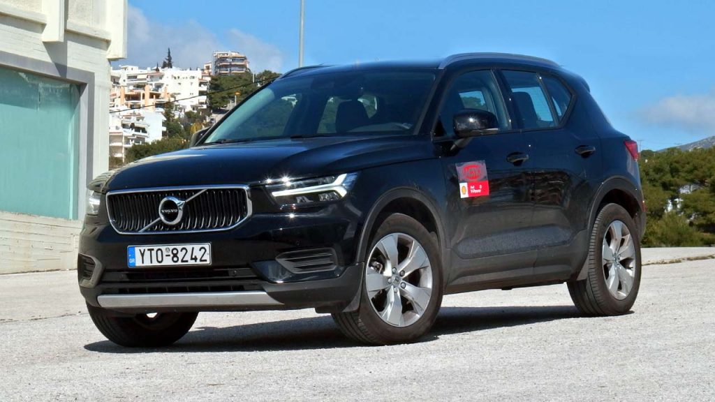 VOLVO xc40