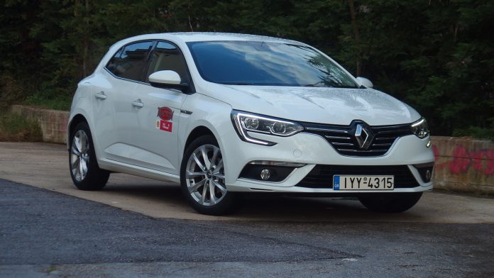 Renault Megane 1.3 TCe δοκιμή Traction 2020