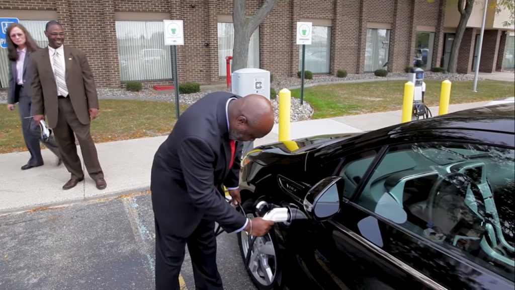 Planet of the Humans ντοκιμαντέρ Michael Moore