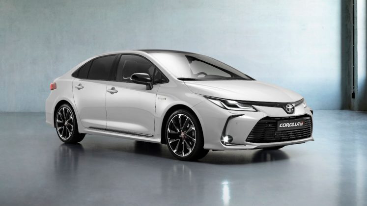 Toyota sedan GR Sport 2020
