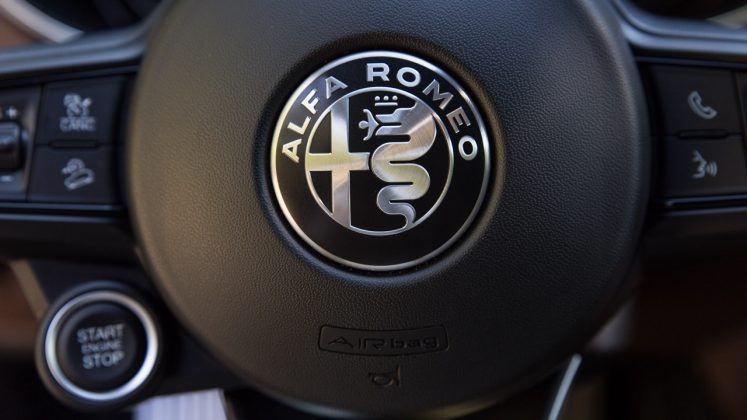 Alfa Romeo Stelvio Q4 Veloce δοκιμή traction