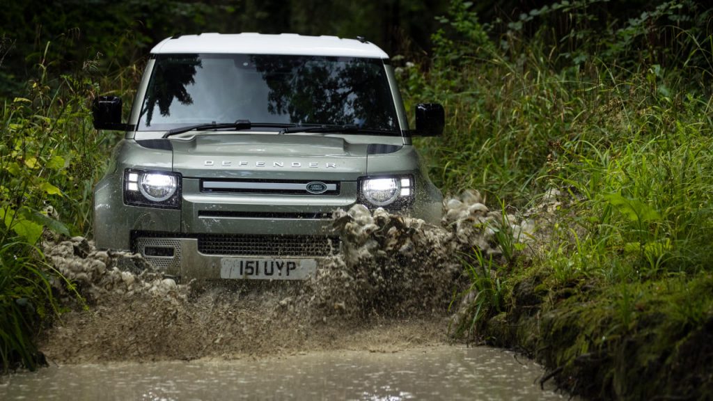 Land Rover Defender PHEV 2020