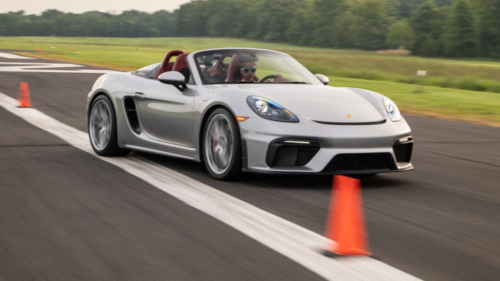 Porsche ρεκόρ guinness chloe chambers