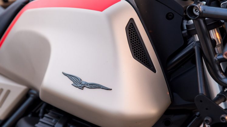 Moto Guzzi V85 TT Travel Edition δοκιμή Traction 2020