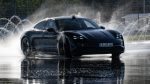 Porsche Taycan ρεκό Guinnness drift