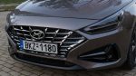 Hyundai i30 Fastback δοκιμή Traction 2021