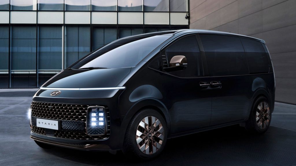 Hyundai Staria MPV λεπτομέρειες 2021