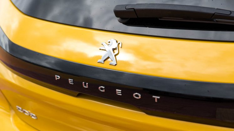 Peugeot 208 130 PS GT Line Traction δοκιμή
