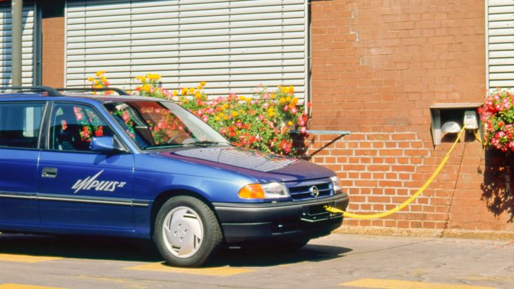 Opel Astra F, πρώτη γενιά
