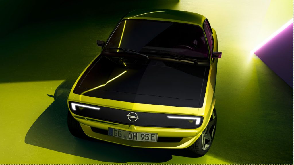 Opel Manta GSe ElektroMOD pixel visor 2021