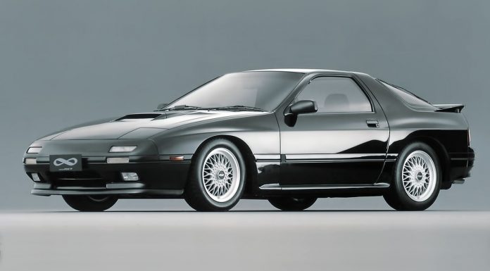 Mazda RX-7 twin-scroll turbo