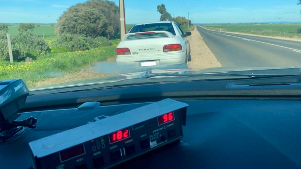80χρονος Subaru Impreza WRX