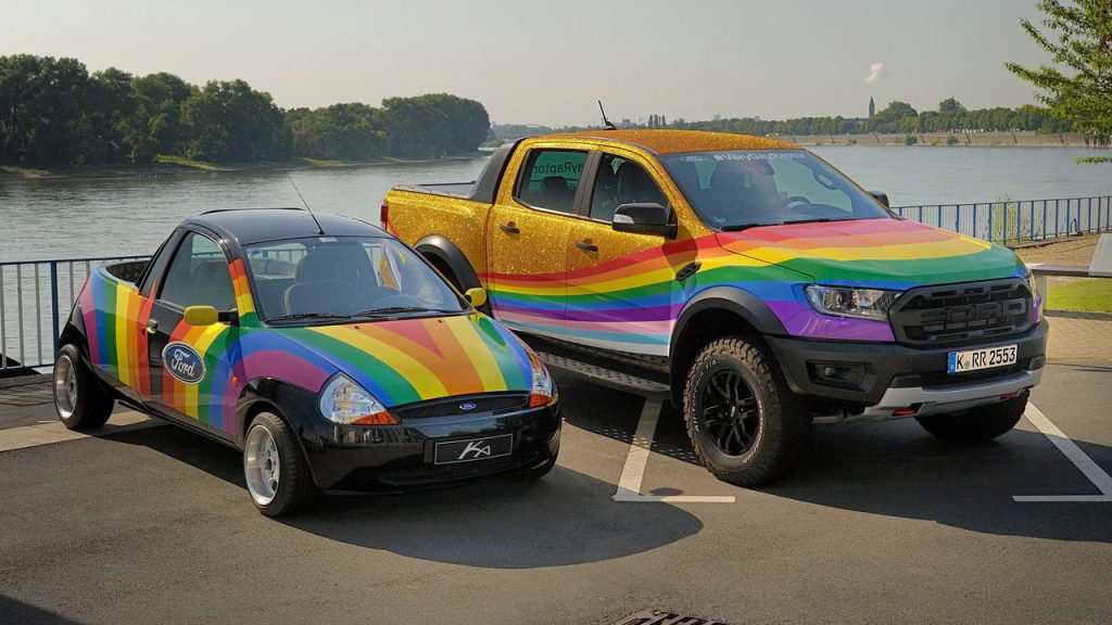 Very Gay Raptor
