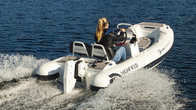Pure Watercraft εξωλέμβιος GM 2021