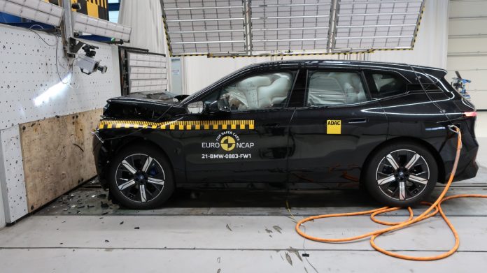 Δοκιμές πρόσκρουσης EuroNCAP 2021 BMW iX