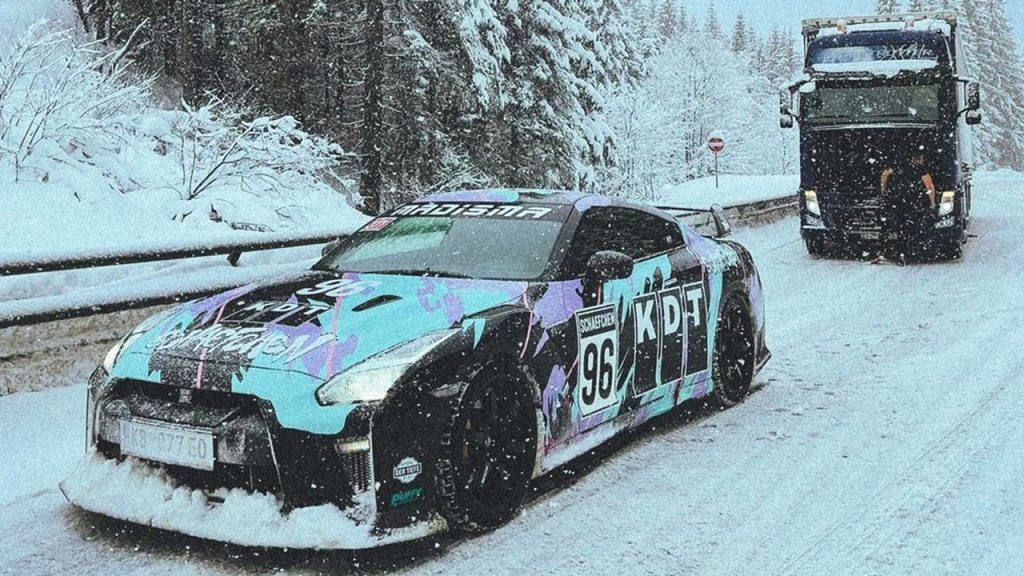 Nissan GT-R