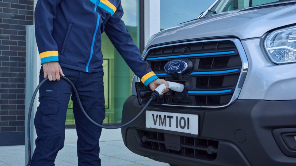 Ford Pro Charging 2022 επαγγελαμτικά Ford ηλεκτρικά