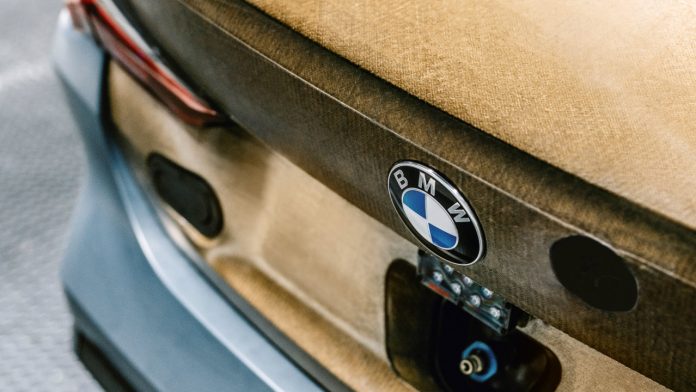 BMW εξαρτήματα από φυσικά σύνθετα υλικά 2022