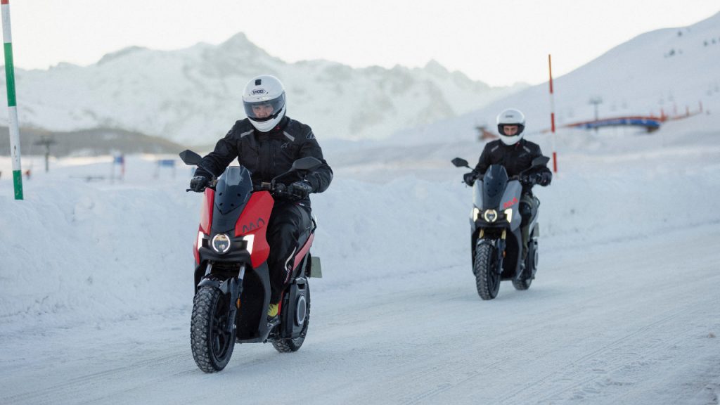 Seat Mo 125 eScooter σκληρές δοκιμές 2022