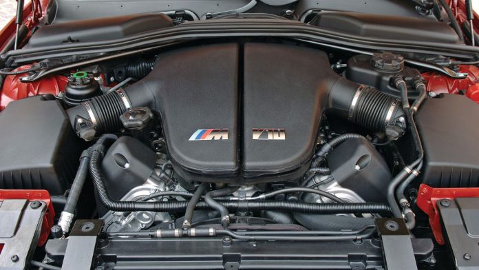 BMW S85