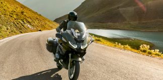 BMW Renat a Ride 2022 ενοικίαση μοτοσικλέτας
