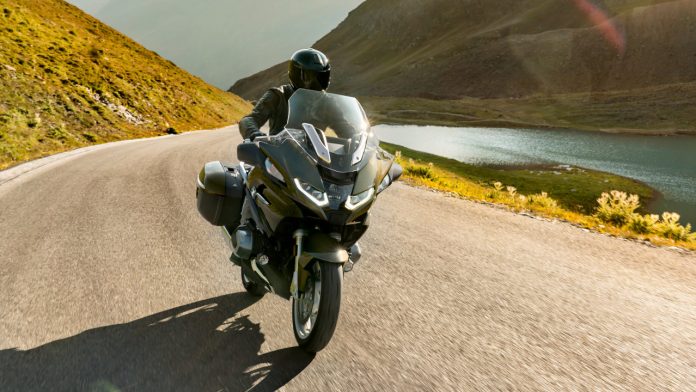 BMW Renat a Ride 2022 ενοικίαση μοτοσικλέτας
