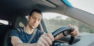 Οδήγηση και κούραση - Τα σημάδια που θα σου σώσουν τη ζωή