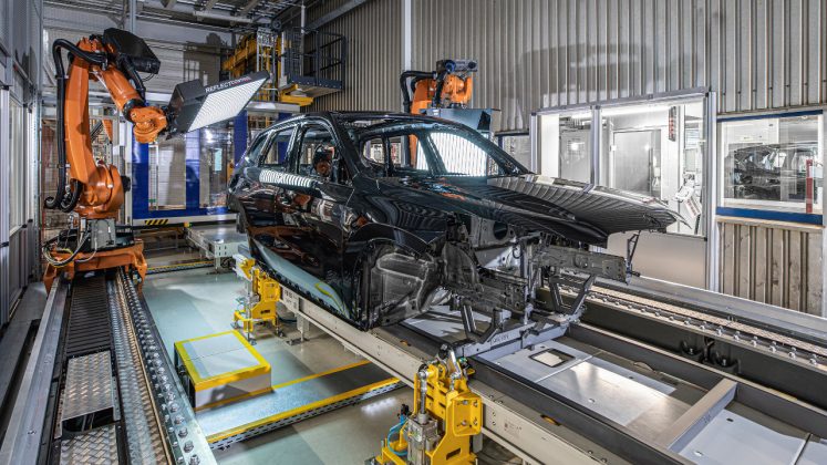BMW Group τεχνητή νοημοσύνη βαφή αμαξώματος