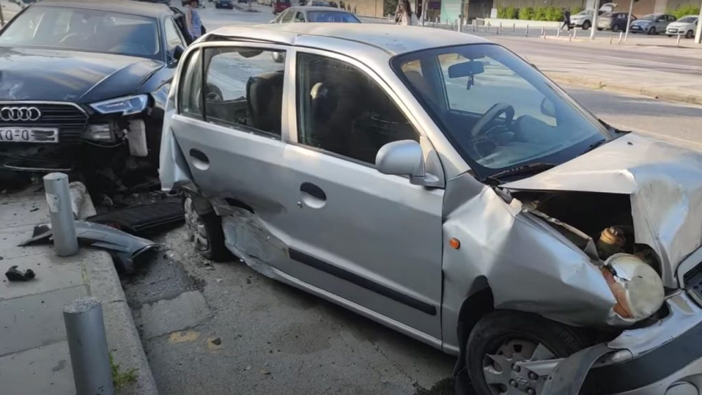 τουριστικό λεωφορείο