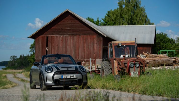 Με το MINI Cooper S Cabrio στο σουηδικό καλοκαίρι 2023