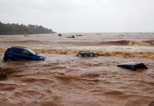 Πλημμυρίσμενα αυτοκίνητα