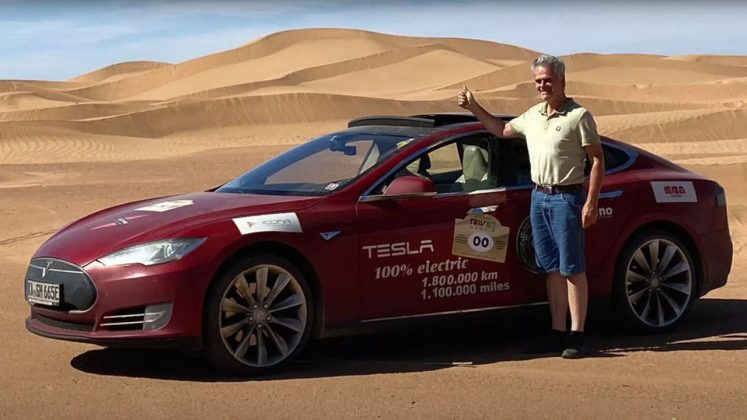 Model Tesla S 2.000.000 χιλιόμετρα