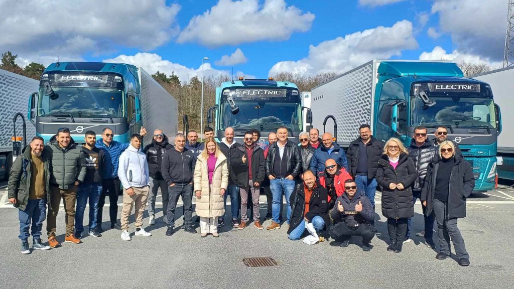 Volvo Trucks and Buses Ελλάδας στη Σουηδία