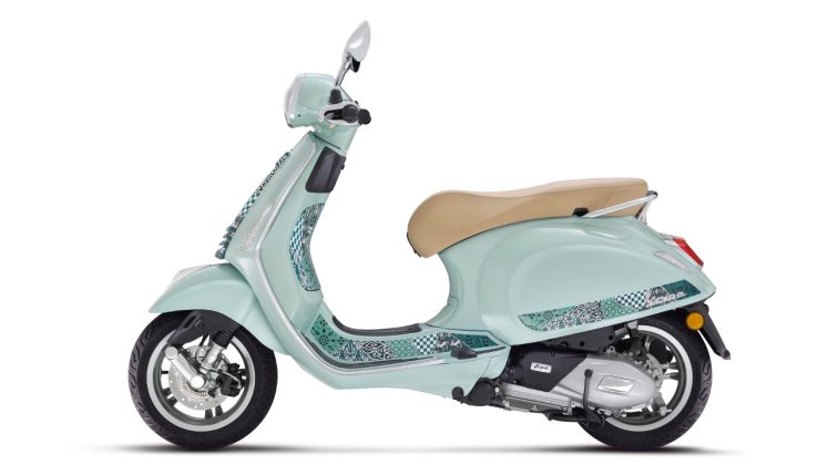 Vespa Primavera Batik 2024