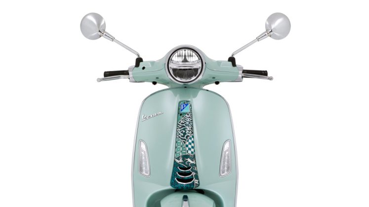 Vespa Primavera Batik 2024