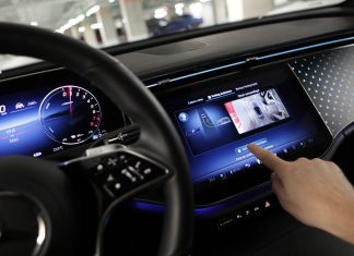 σύστημα ενεργής υποβοήθησης στάθμευσης Mercedes 2024