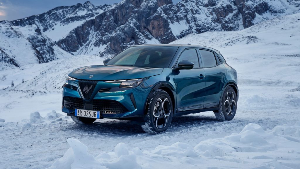 Alfa Romeo Junior Ibrida Q4