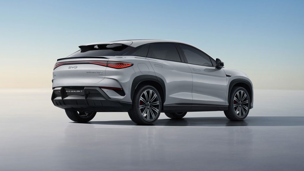 BYD SEALION 7