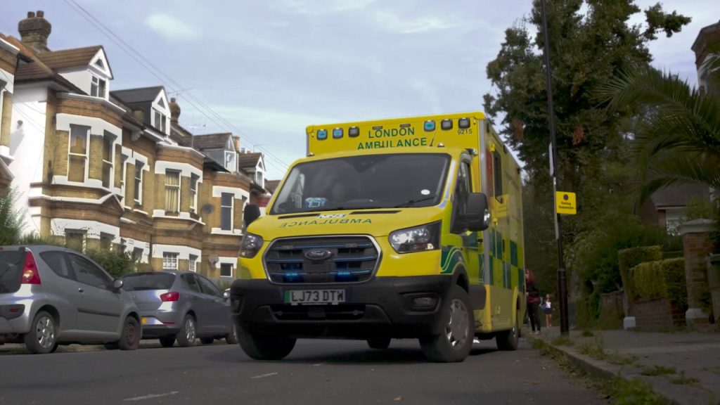 Ηλεκτρικό Ford Transit ασθενοφόρο 2025