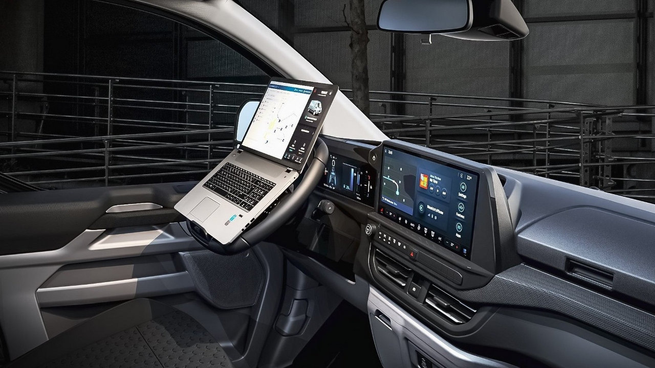 Ford E-Transit Custom 2025