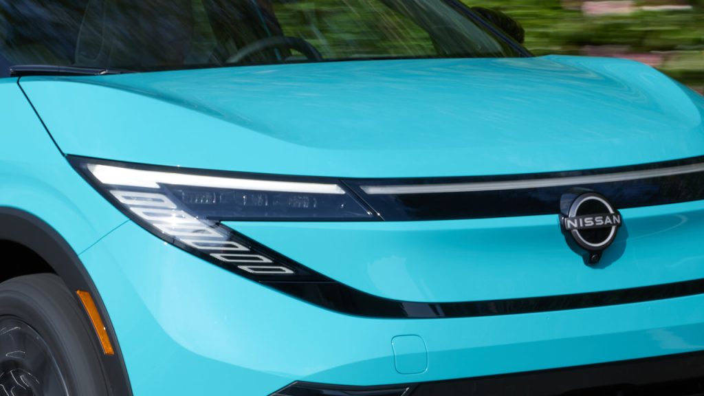 Nissan LEAF Ward's Auto 2025 list best engines