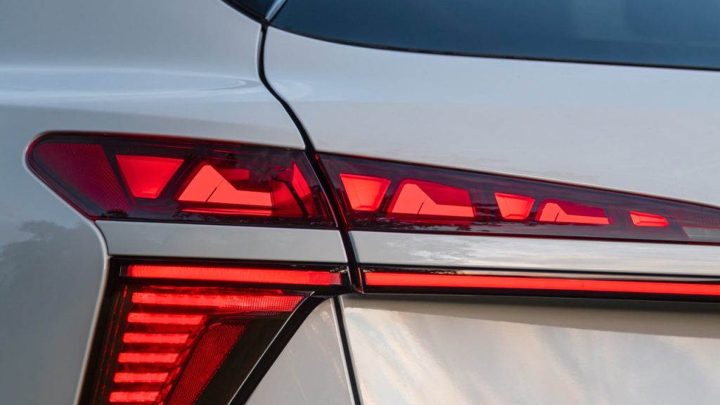 Audi Q3 φωτιστικά σώματα τεχνολογία 2025