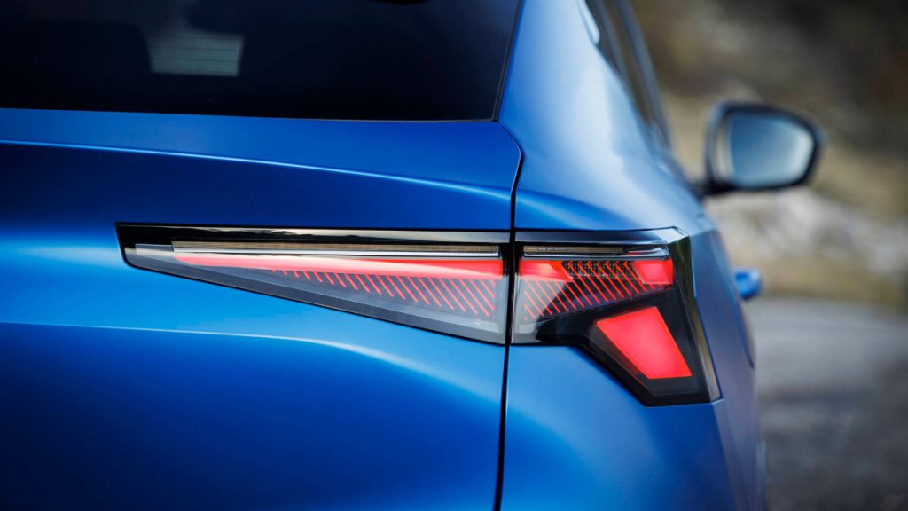 Renault Rafale Hyper Hybrid E-Tech 4x4 2025