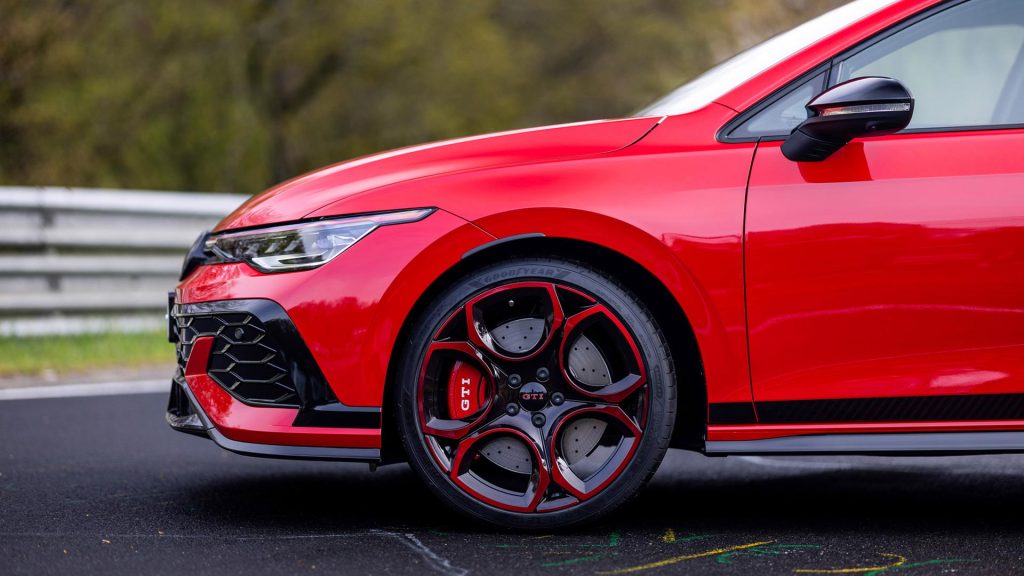 VW Golf GTI Edition 50