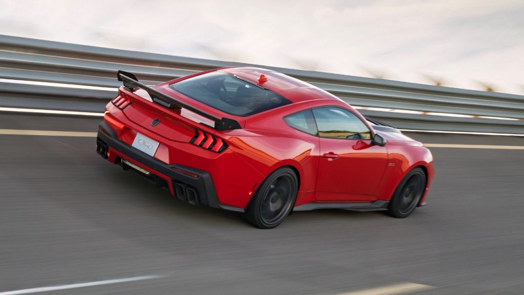 Ford Mustang Drk Horse SC 2026