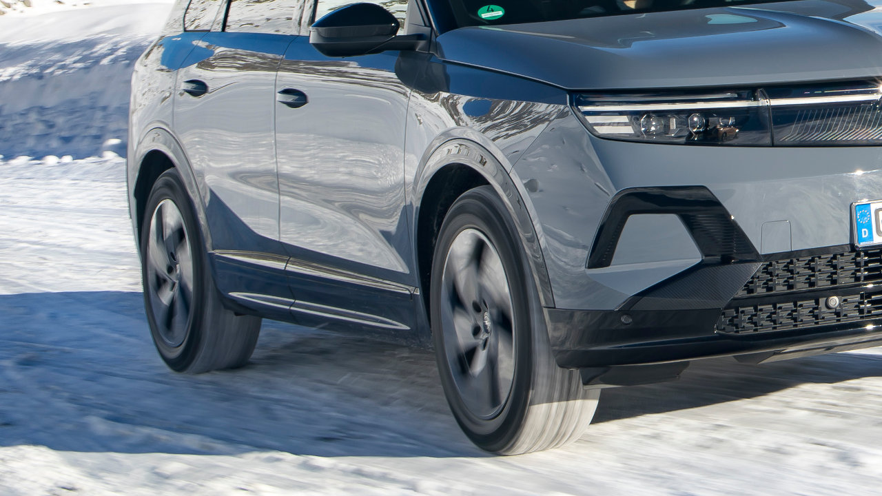 Opel Grandland Electric AWD