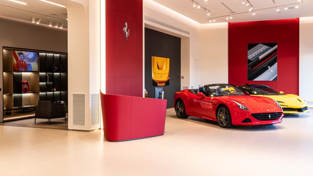 Genesis Ferrari 2026