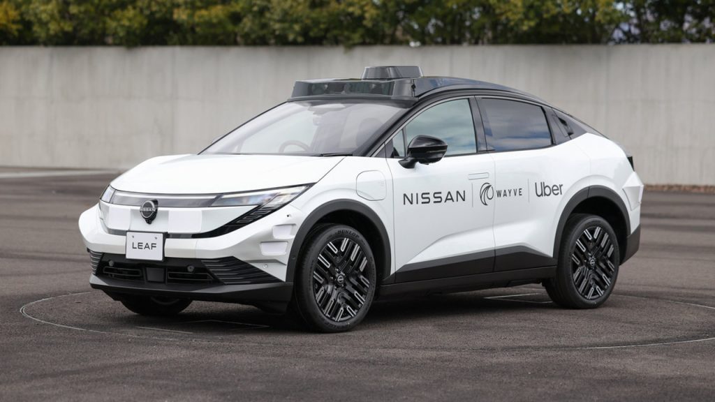 Nissan robotaxi 2026